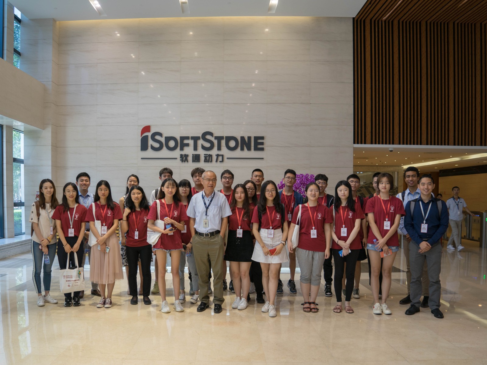 918ֹǣֹ챨 һδҵԵֶԻ